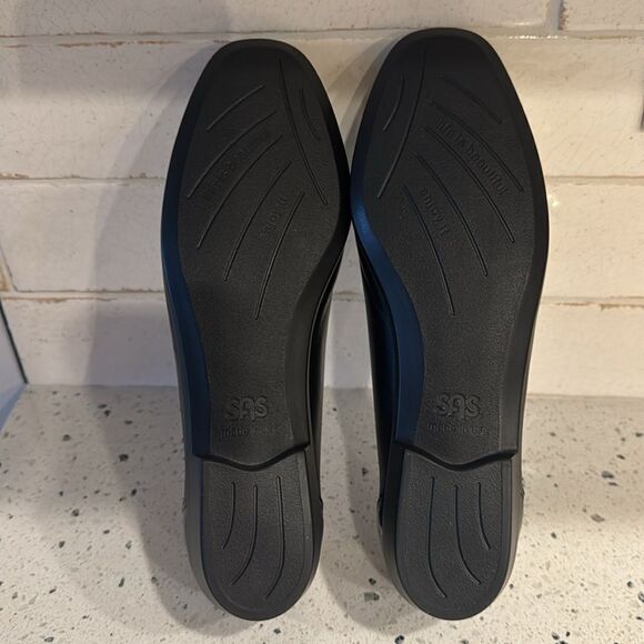 SAS Comfort Slip On Black Leather Shoes Toe Bow Flats Made in USA SZ 8.5 NARROW - Picture 8 of 12